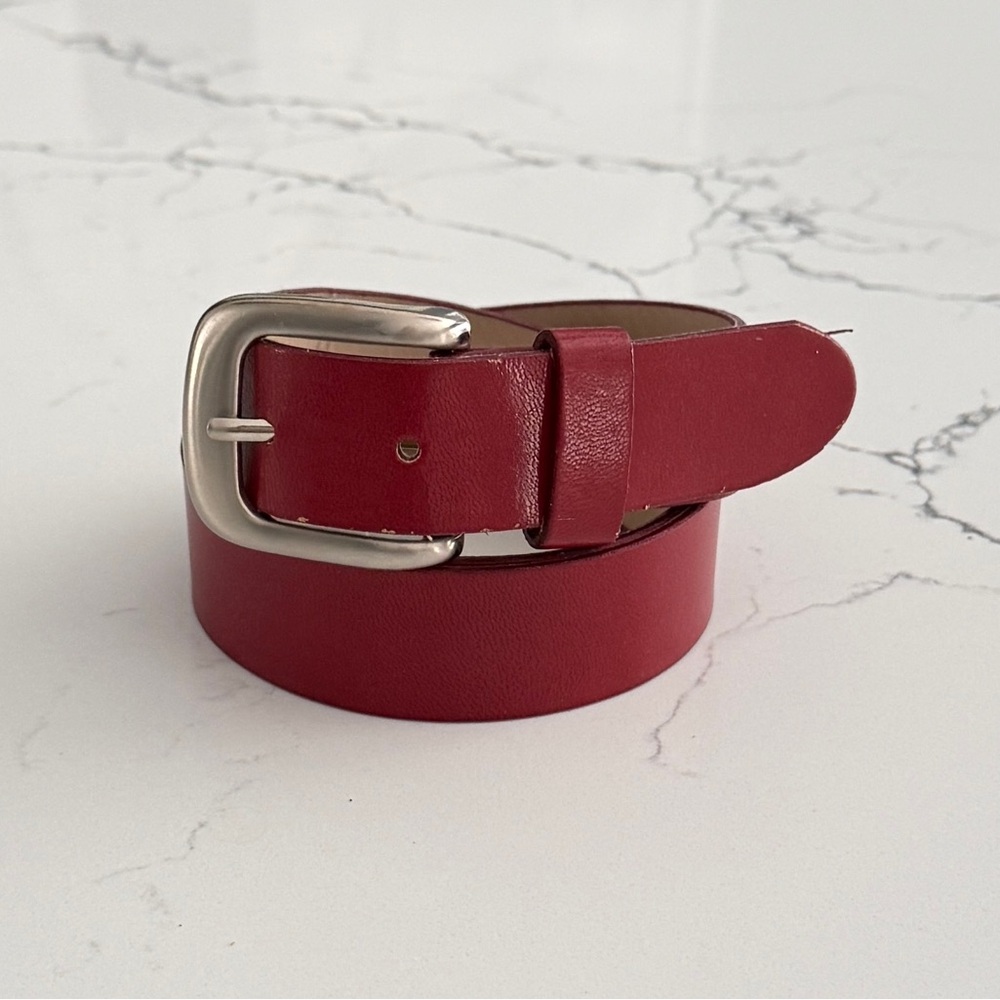 BUFFALO Women’s Classic Red Leather Belt with Silver Buckle